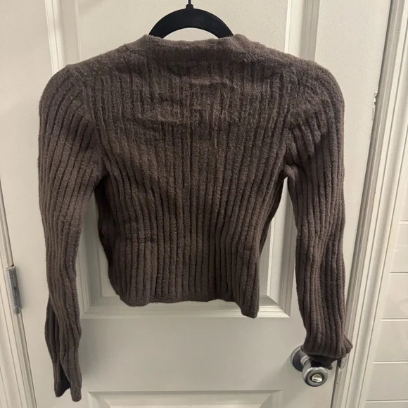 Aritzia Wilfred Chocolate Brown Ribbed cropped Cardigan - Picture 3 of 3